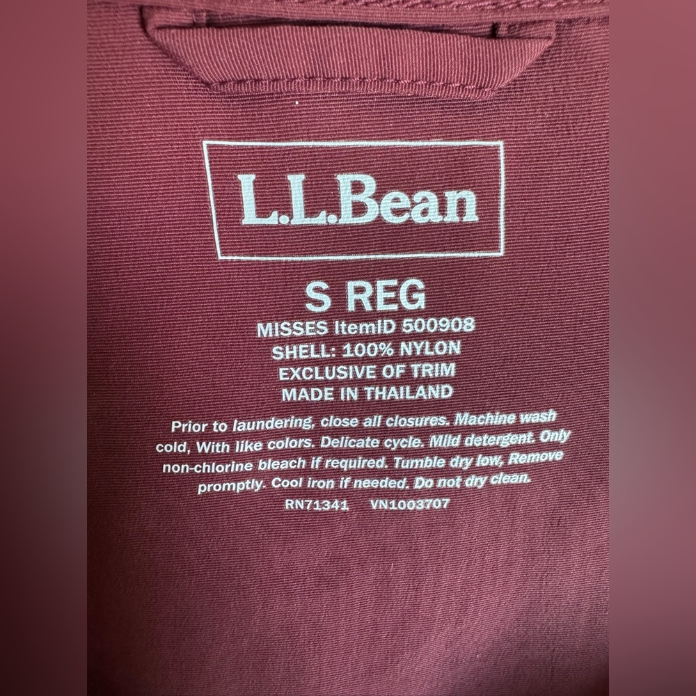 L.L. Bean Classic Anorak (Packable) - image 4